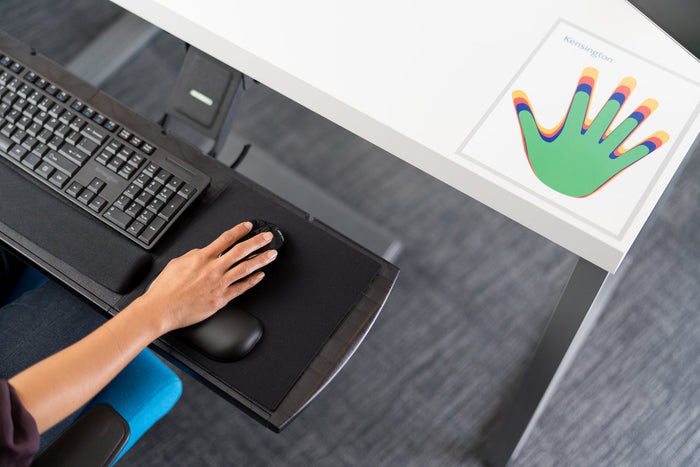 Kensington Pro Fit Mid Size Wireless Mouse - Black