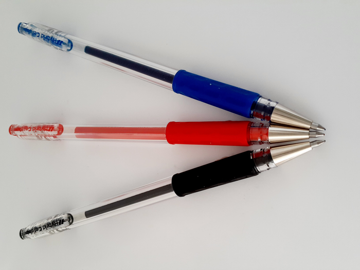 Pentel K116 Hybrid Gel Grip Roller Pen 0.6mm Red - Pack of 12