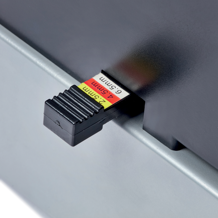 GBC CB25 PRO CombBind Manual Binding Machine