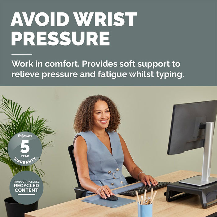Fellowes Breyta Keyboard Wrist Rest, Marine FPF100142577