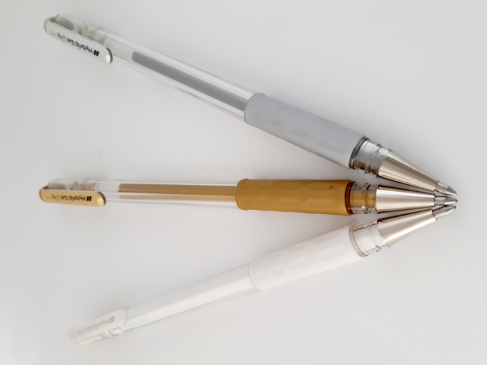 Pentel Hybrid Gel Grip Gell Roller Pen Stick K118m 0.8mm Metallic Gold - Pack of 12