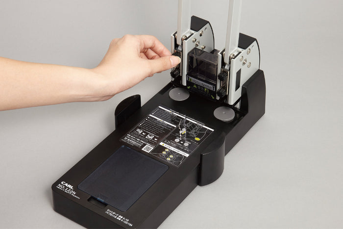 Carl 122N Heavy Duty Hole Punch 2 Hole 145 Sheets AO700122N