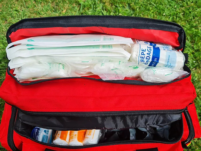 Comprehensive Emergency Major / Mass Incident First Aid Kit, Aimed for up to 25 Injured Individuals, with an assortment of light to serious injuries, Check contents to see if it fits your needs DTMIK25P