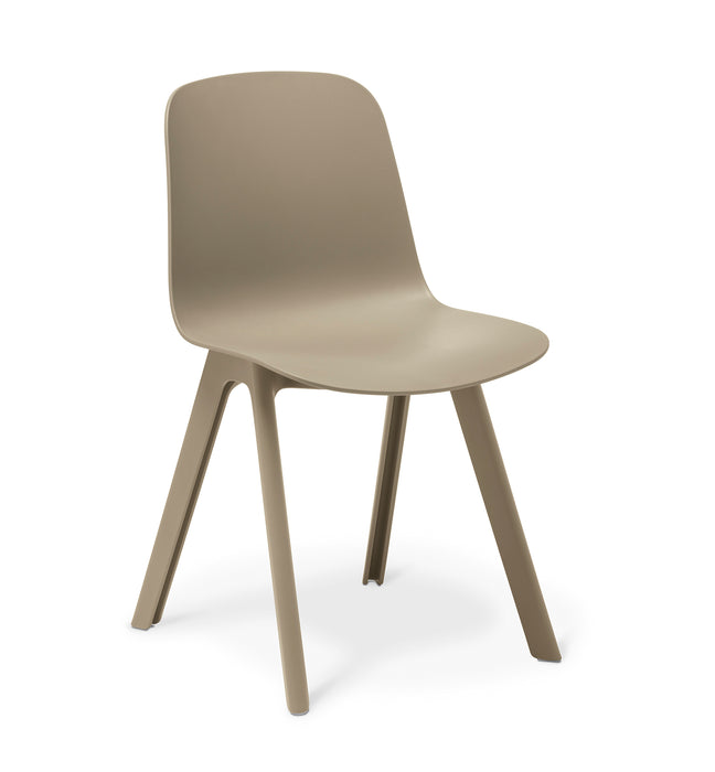 Eden Loria 4-Leg Polyproplene Chair