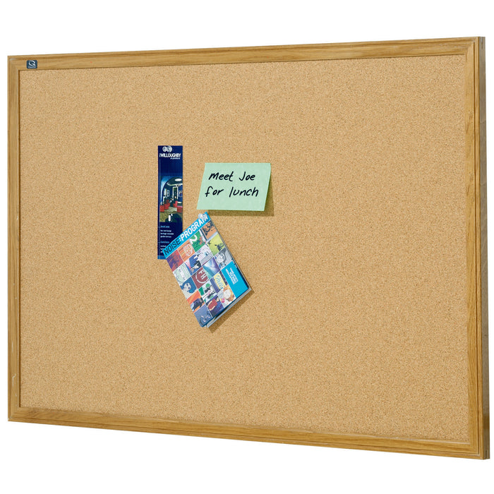 Corkboard With Oak Frame 600 x 900mm