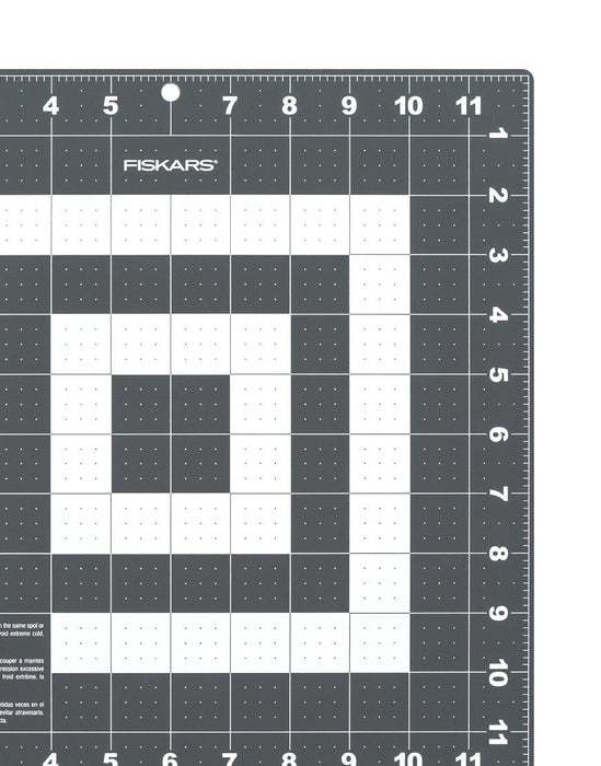 Fiskars Craft Mat 12.5x12.5 inch, Self Healing, Measuring Grid CXFK137020-1002
