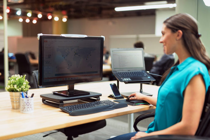 Kensington Smartfit Premium Monitor Riser AO52786