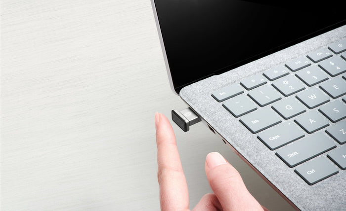 Kensington Verimark IT Fingerprint Key, FIDO2/WebAuth, Windows Hello & Windows Hello for Business AOK64704WW