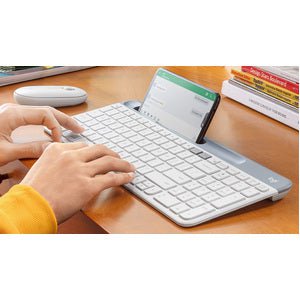 Logitech K580 Keyboard - Wireless Connectivity - Bluetooth/RF - 10 m - 2.40 GHz - USB Interface - Smartphone, Tablet, Notebook, Desktop Computer - Windows, Mac OS, iOS, Android, PC - AAA Battery Size Supported - Off White IM4547003