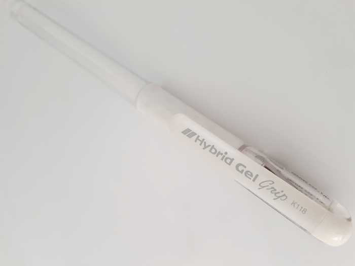 Pentel Hybrid Gel Grip Gell Roller Pen Stick K118l 0.8mm White - Pack of 12 AOK118L-W