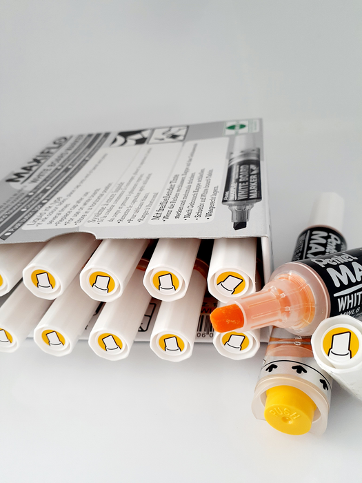 Pentel Maxiflo Whiteboard Marker Chisel Tip Yellow AOMWL6-G