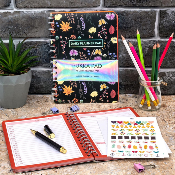 Pukka Bloom Daily Planner Pad A5 Black FPP9742BLM