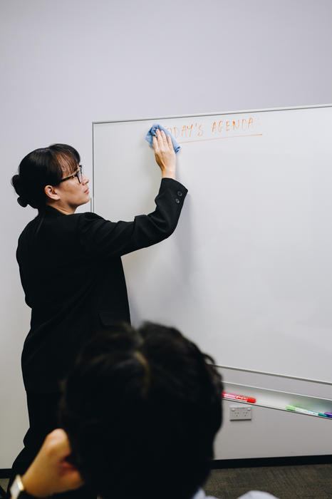 Quartet Mobile Porcelain Double Sided Whiteboard 1200 x 900mm On Stand AOQTMWI1209A