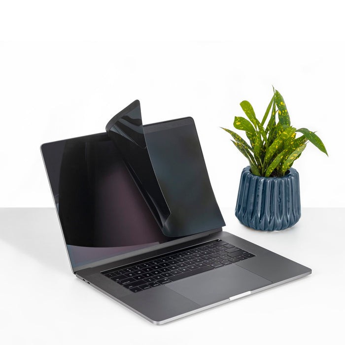 Startech.com Laptop Privacy Screen, 15" Macbook Pro, Air Security Filter DDPRIVSCNMAC15